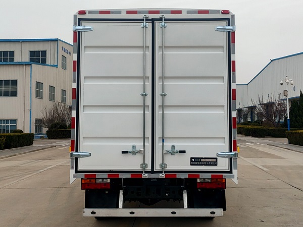 燕臺牌YTQ5042CCYKEEV343純電動倉柵式運輸車公告圖片