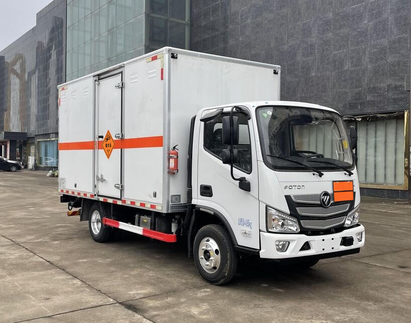 百捷牌QYY5044XQYBJ6爆破器材運(yùn)輸車公告圖片