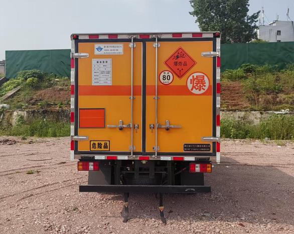 凱樂泰牌JYA5060XQY-JX1爆破器材運輸車公告圖片