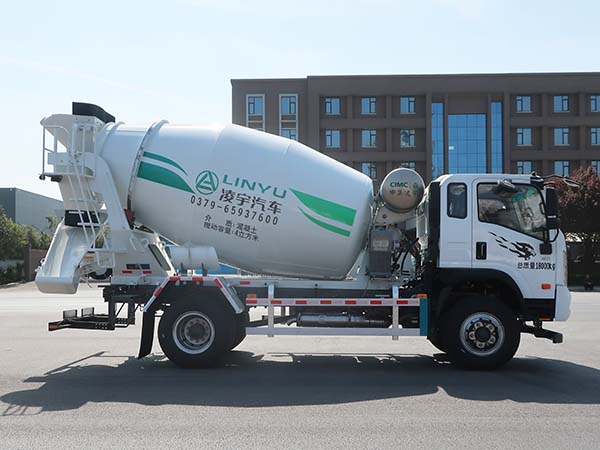 凌宇牌CLY5180GJB混凝土攪拌運(yùn)輸車公告圖片