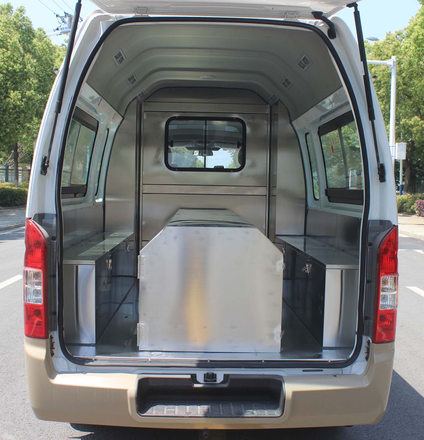 潤知星牌SCS5036XBYBJ6殯儀車公告圖片