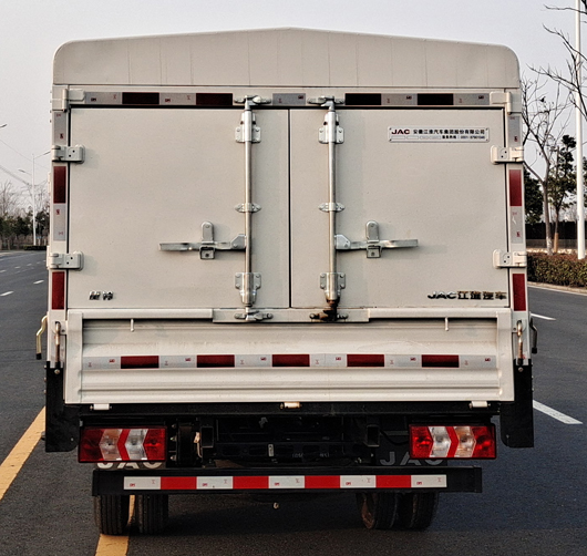 江淮牌HFC5041CCYP23K1B4QS倉柵式運(yùn)輸車公告圖片