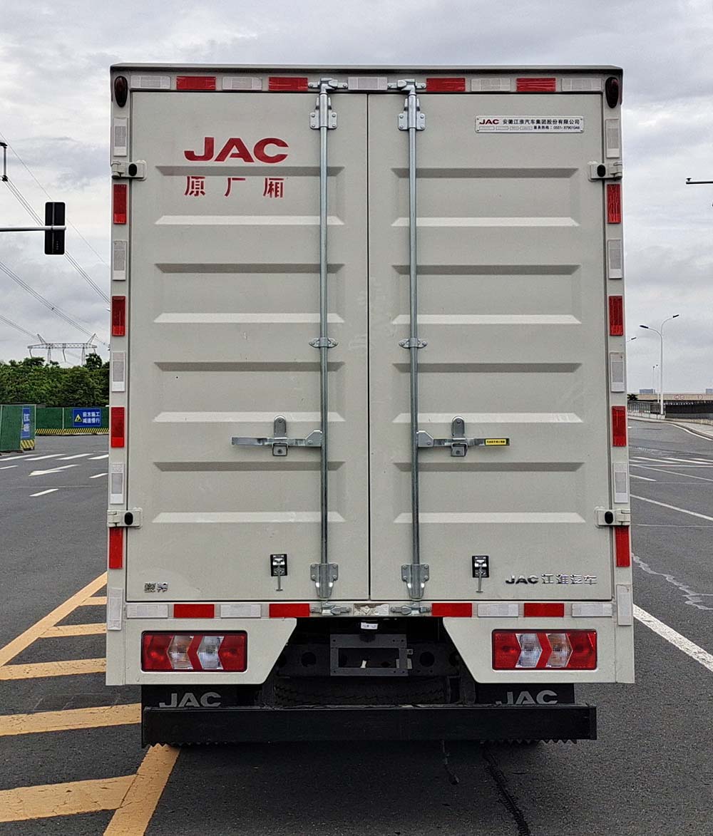 江淮牌HFC5041XXYP33K3B4S廂式運輸車公告圖片