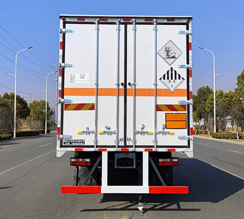 匯力威牌VVV5180XZWEQ6雜項危險物品廂式運輸車公告圖片