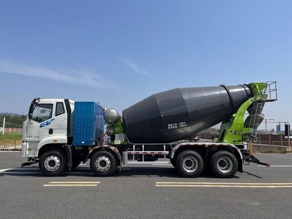 解放牌CA5310GJBP62L4T4BEV純電動(dòng)混凝土攪拌運(yùn)輸車(chē)公告圖片