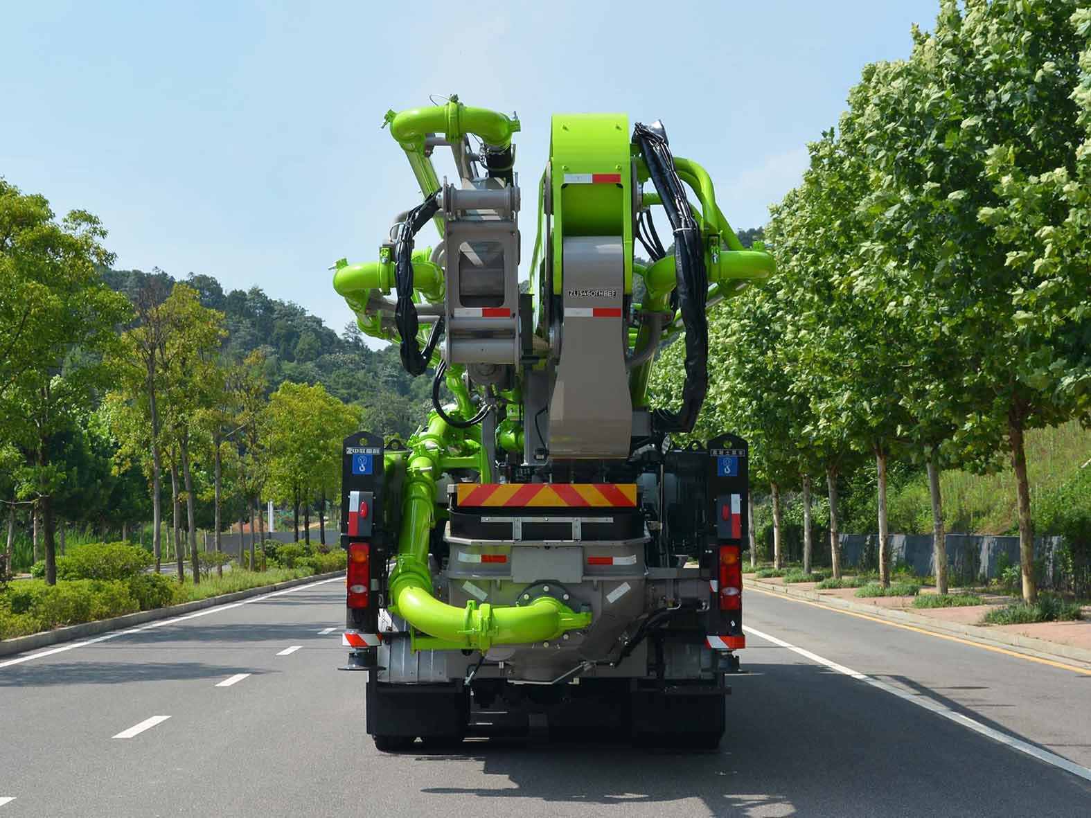 中聯(lián)牌ZLJ5460THBEF混凝土泵車公告圖片