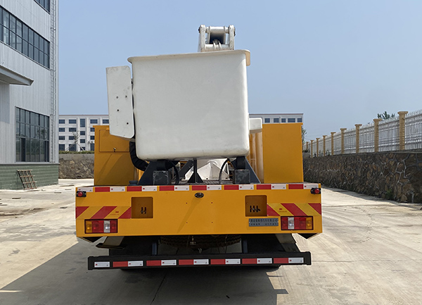 瑞雅晟牌RRR5117JGKZ高空作業(yè)車公告圖片