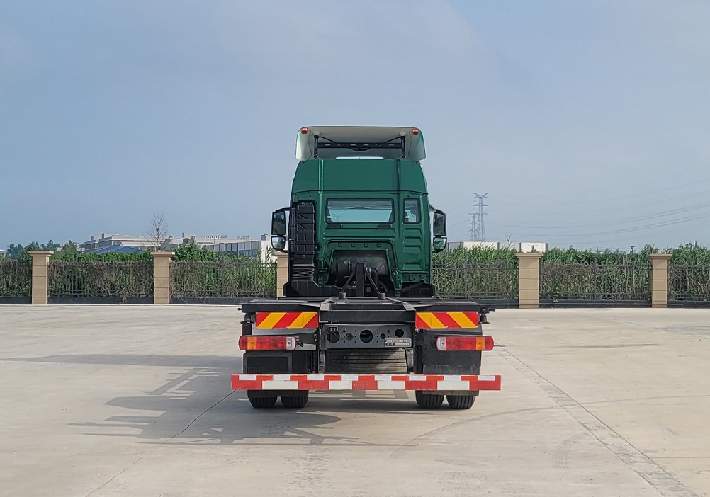 豪沃牌ZZ5187ZKYN561GF1車廂可卸式郵政車公告圖片