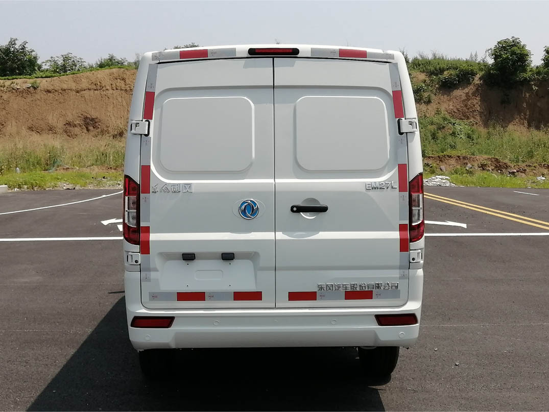 純電動(dòng)廂式運(yùn)輸車圖片