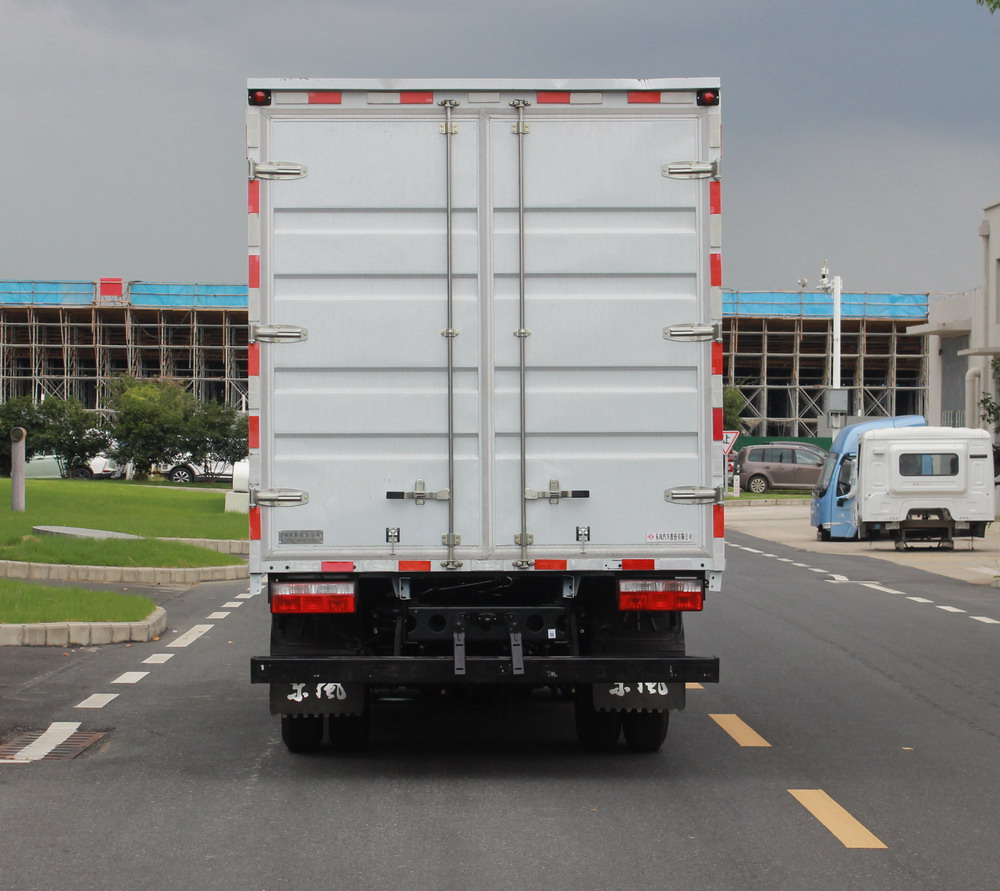 東風(fēng)牌EQ5042XXY8TD2AC廂式運(yùn)輸車公告圖片