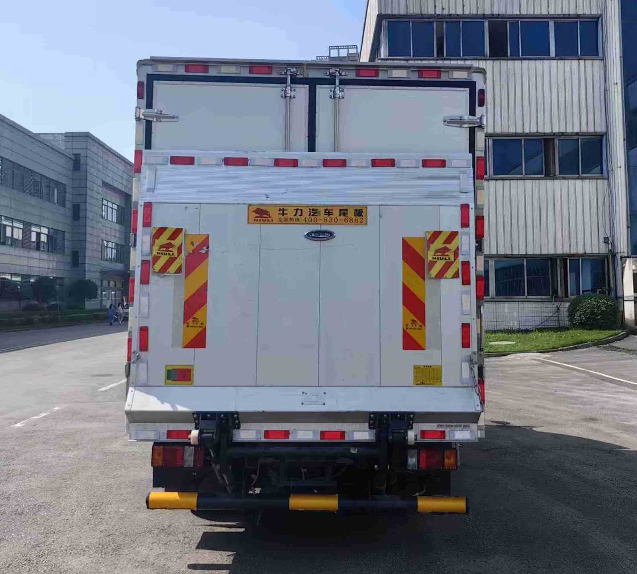 慶鈴牌(繁體)牌QL5040XLCBEVBNHA純電動(dòng)冷藏車公告圖片