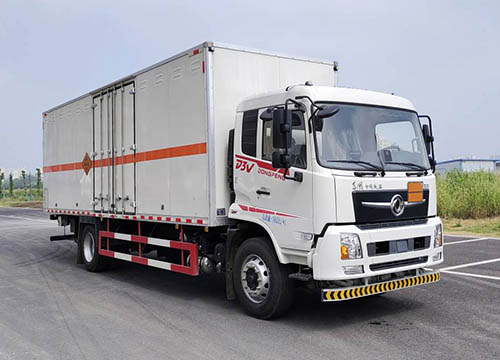 順風(fēng)智造牌SFZ5185XQYD6爆破器材運(yùn)輸車公告圖片