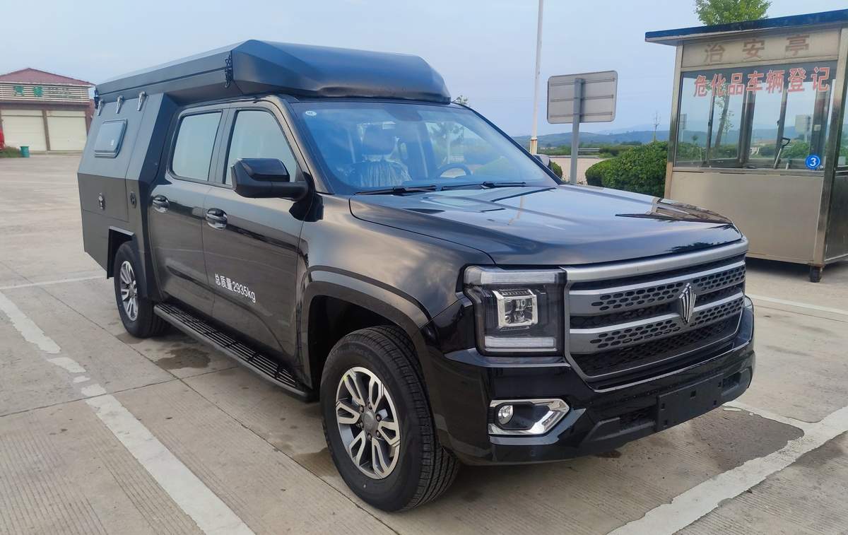 嶸野牌LRY5031XLJ旅居車公告圖片