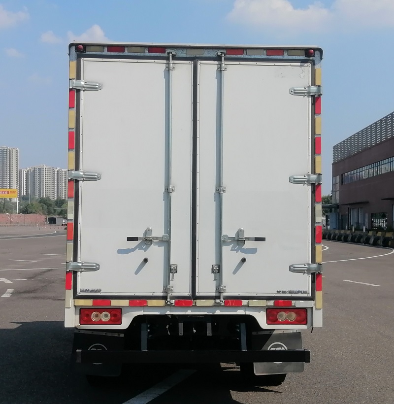 福田牌BJ5048XLC8JEA-AB9冷藏車(chē)公告圖片