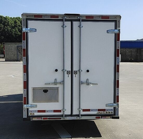 江淮牌HFC5030XXYEV7純電動廂式運(yùn)輸車公告圖片