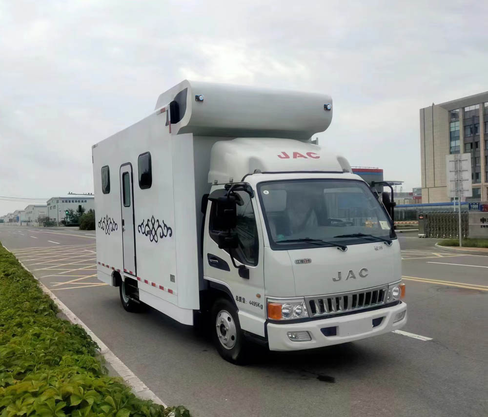 力海通牌HLH5040XCSHFC6廁所車