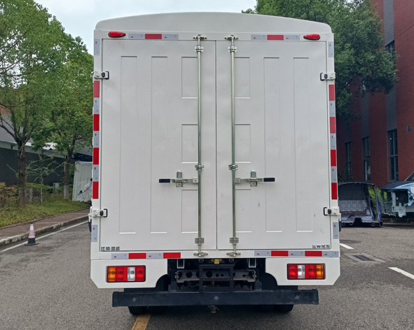 江鈴牌JX5043CCYTSGB26倉柵式運(yùn)輸車公告圖片