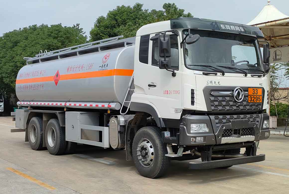 專致牌YZZ5262GRYDF6易燃液體罐式運(yùn)輸車