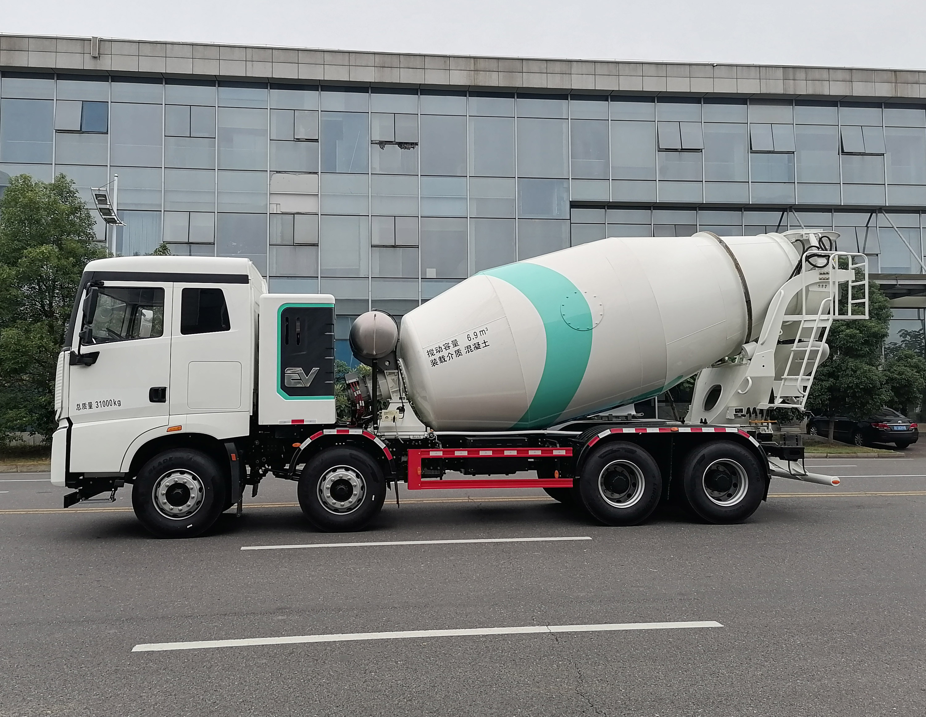 三一牌SYM5311GJB5BEV1換電式純電動(dòng)混凝土攪拌運(yùn)輸車公告圖片