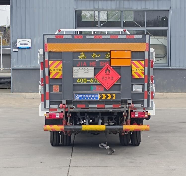 程力威牌CLW5042TQPCDP氣瓶運(yùn)輸車公告圖片