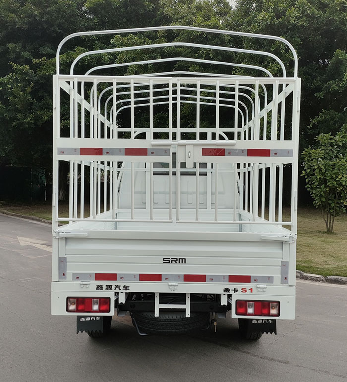 鑫源牌JKC5031CCYD6X0倉柵式運(yùn)輸車公告圖片