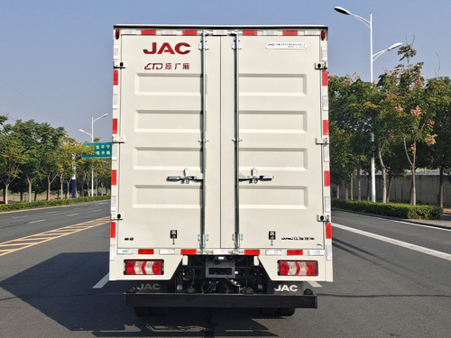 江淮牌HFC5042XXYSEV4換電式純電動廂式運(yùn)輸車公告圖片