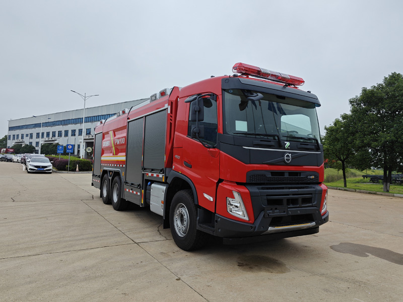 ZLF5260GXFPM100型泡沫消防車圖片