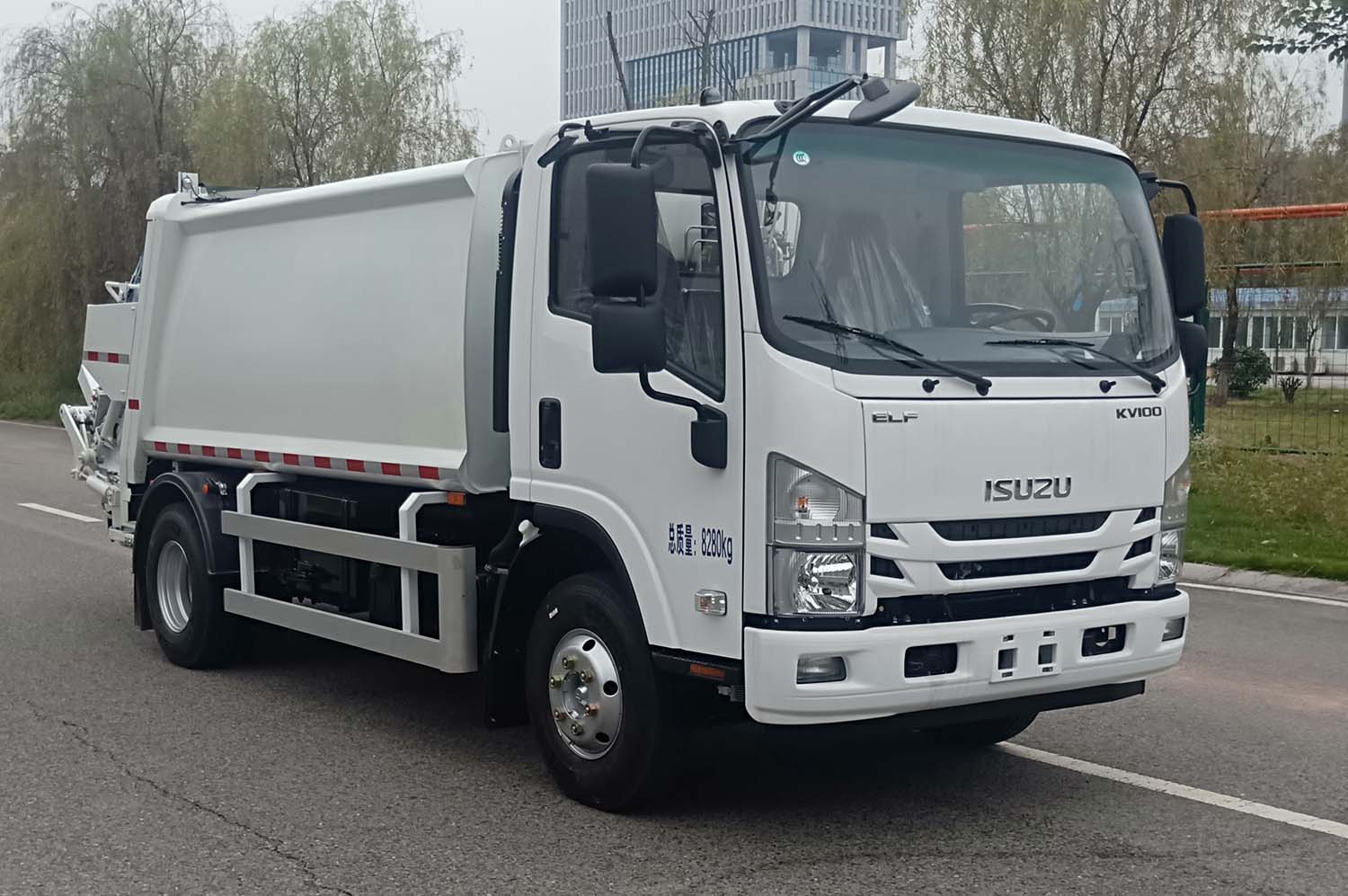 山花牌JHA5082ZYSQLA6壓縮式垃圾車(chē)公告圖片