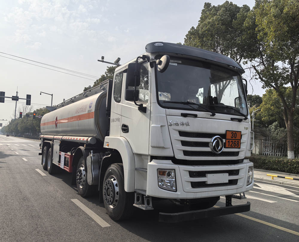 SCS5324GRYEQ6型易燃液體罐式運輸車圖片