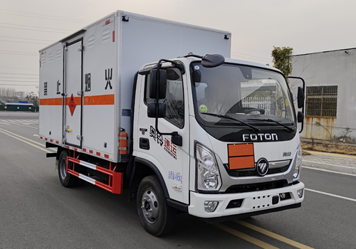 匯力威牌VVV5040XRYBJ6易燃液體廂式運輸車