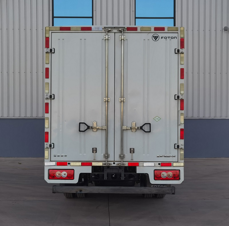 福田牌BJ5044XXY9AC6-AB1廂式運(yùn)輸車(chē)公告圖片