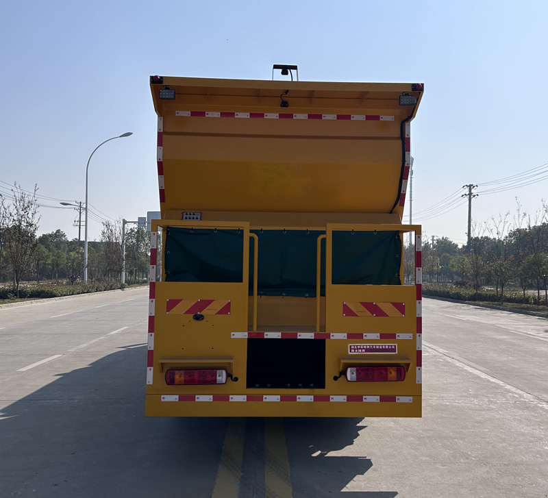 斯太隆牌HZH5311TFCZZ6同步碎石封層車公告圖片