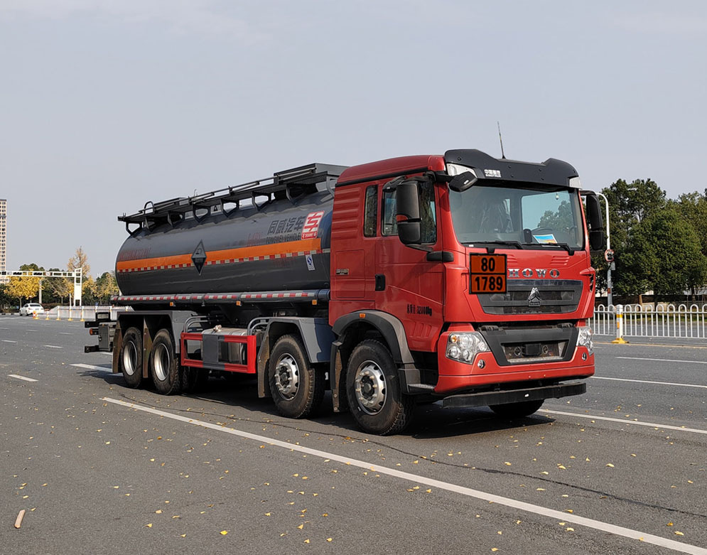 專威牌HTW5327GFWZZ6腐蝕性物品罐式運輸車