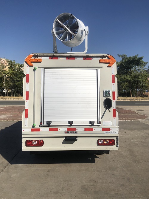 東風(fēng)牌SE5040TYHSHBEV純電動路面養(yǎng)護車公告圖片