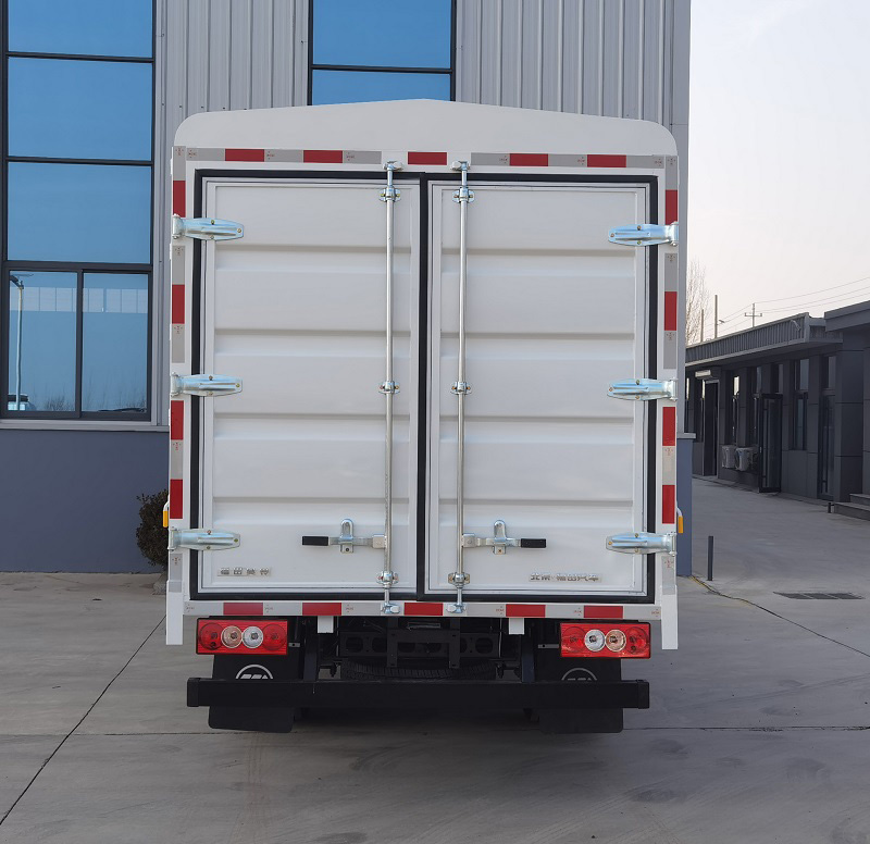 福田牌BJ5044CCYEV2純電動(dòng)倉柵式運(yùn)輸車公告圖片