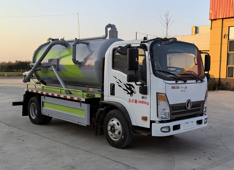 中盛誠達牌LZZ5040GXWCDW6吸污車