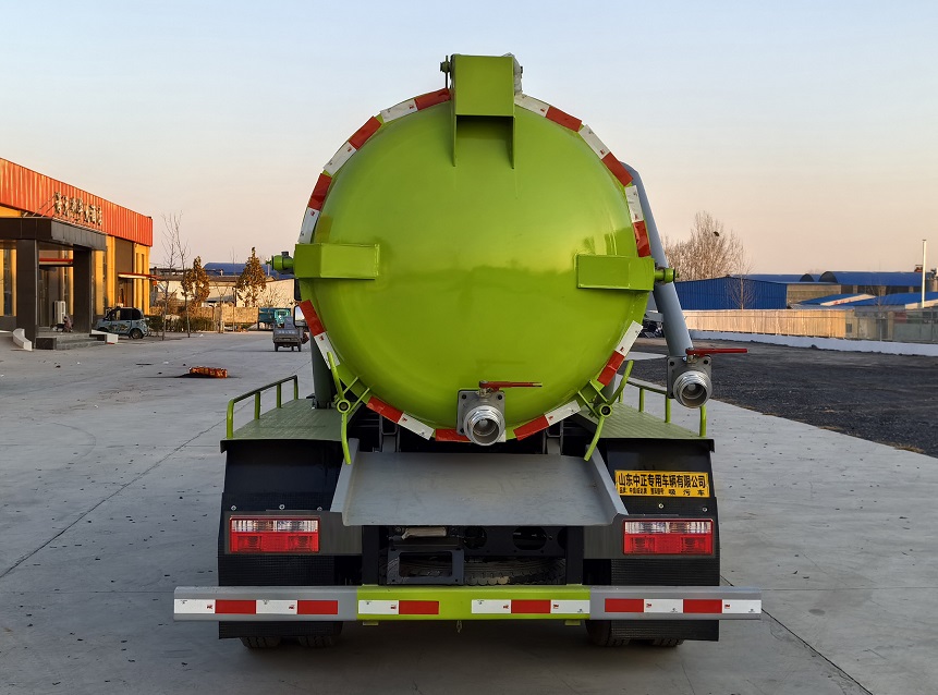 中盛誠達(dá)牌LZZ5040GXWCDW6吸污車公告圖片