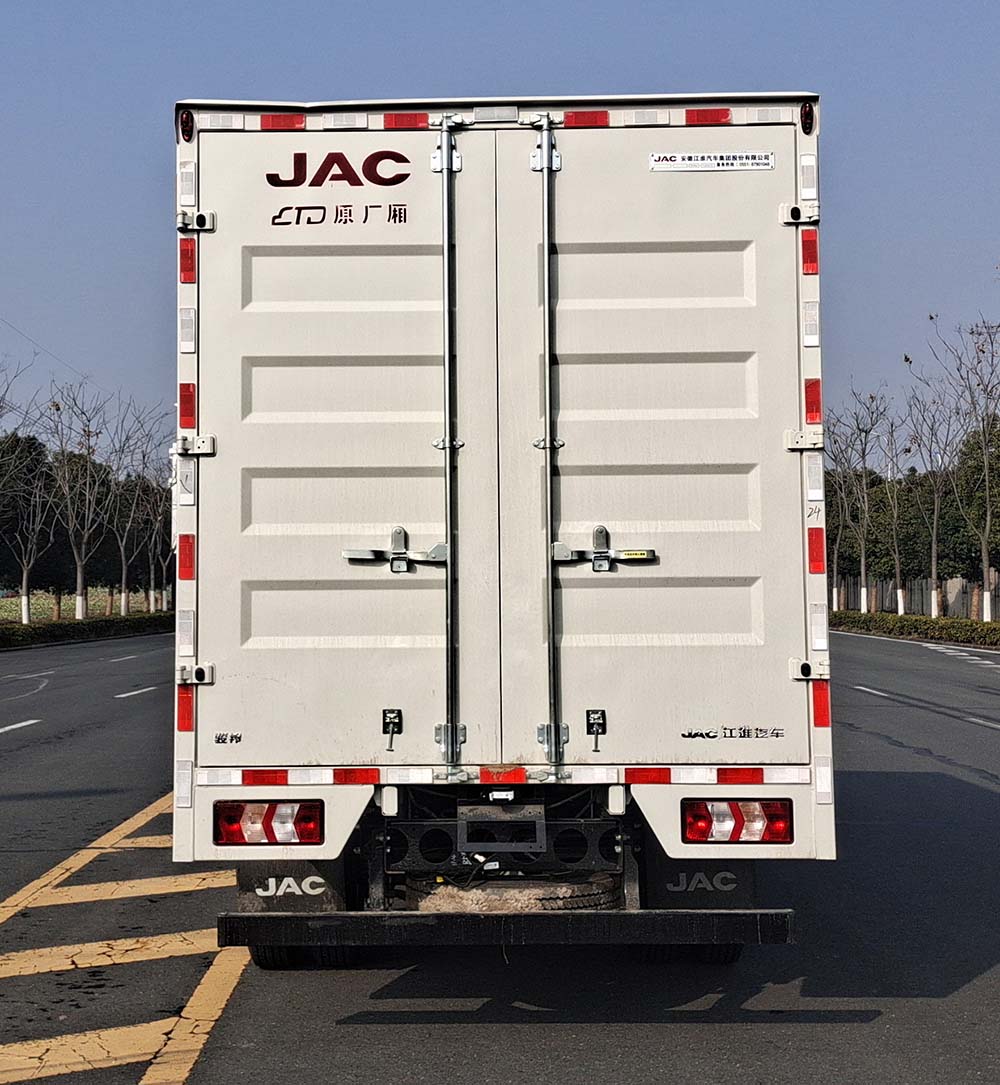 江淮牌HFC5042XXYEV10純電動廂式運輸車公告圖片