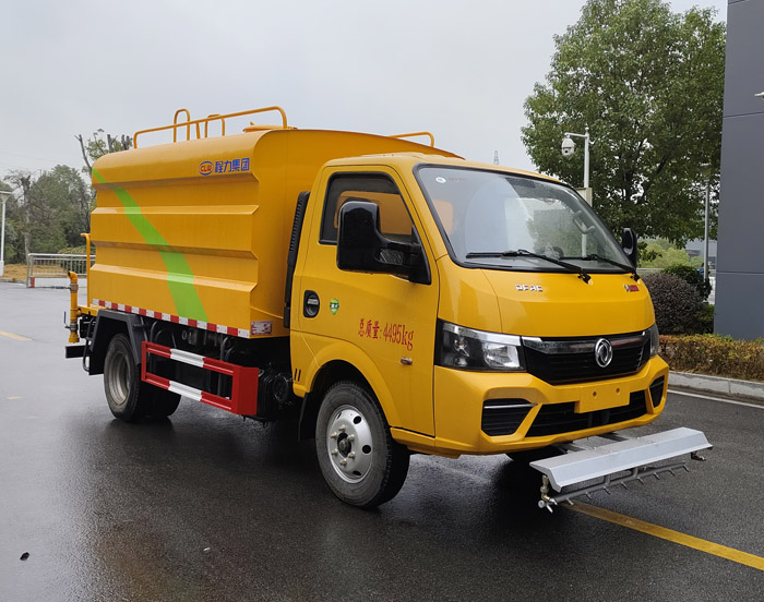 程力牌CL5040TYH6AQC路面養(yǎng)護(hù)車