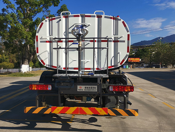 福龍馬牌FLM5180GQXZJBEV純電動(dòng)清洗車公告圖片