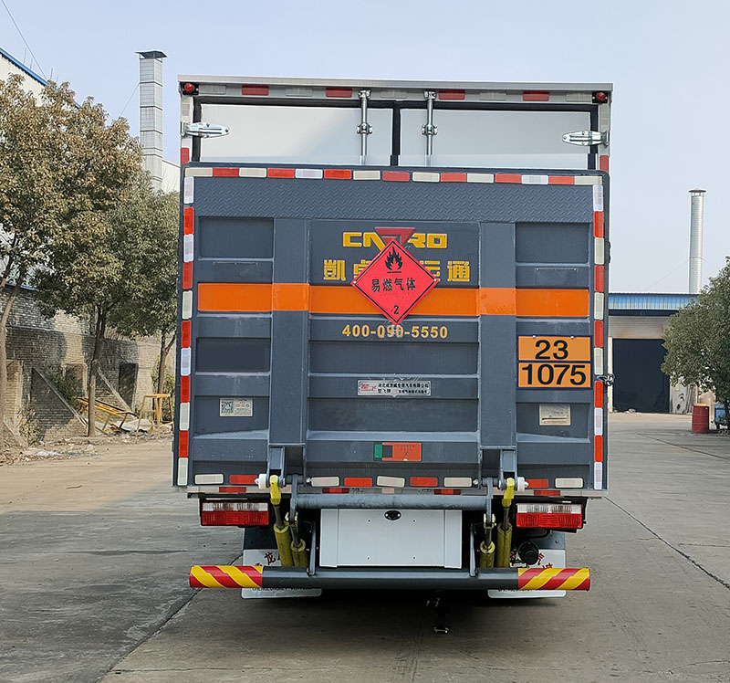 楚飛牌CLQ5090XRQ6CA易燃氣體廂式運輸車公告圖片