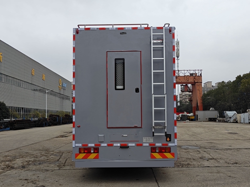 星通牌XTP5166TSYZZ6宿營(yíng)車公告圖片