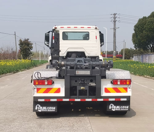 三迪牌SAD5314ZXXZZE6車廂可卸式垃圾車公告圖片