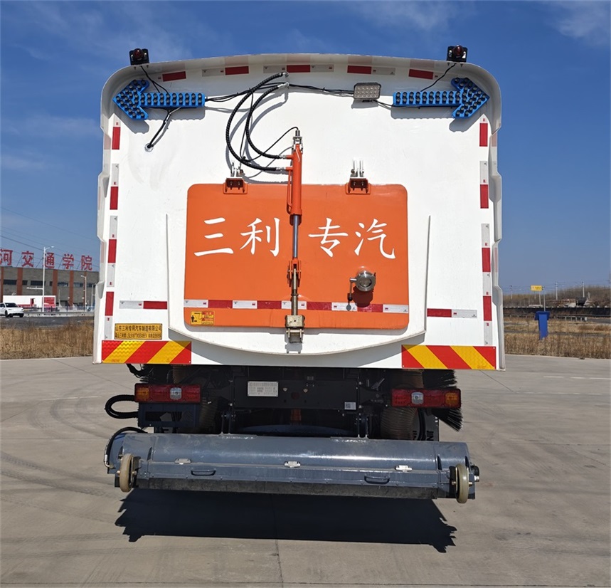 梁山三利牌LSL5187TXSSXBEV純電動洗掃車公告圖片