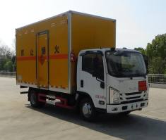 程力威牌CLW5040XQYCDP爆破器材运输车