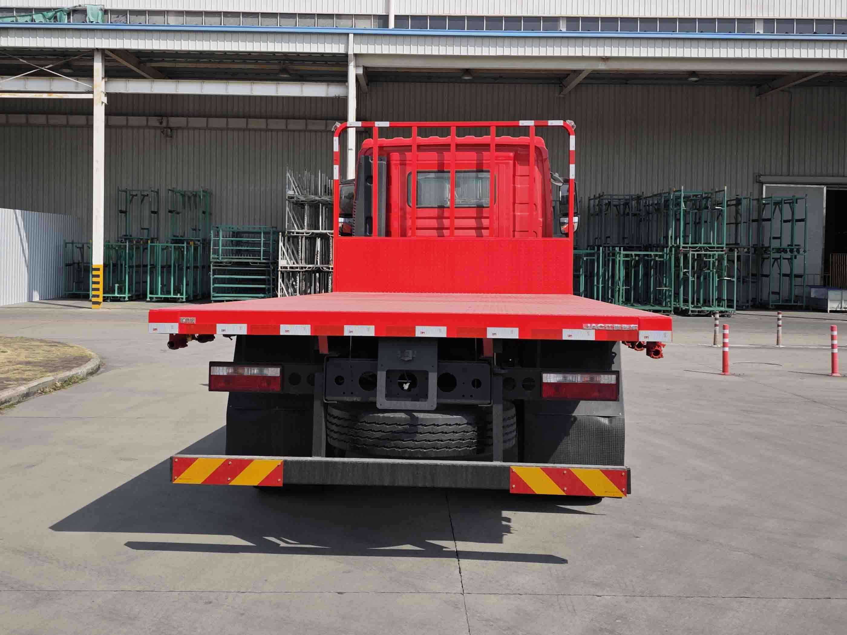 江淮牌HFC5181TPBP3K1A45S平板運(yùn)輸車(chē)公告圖片