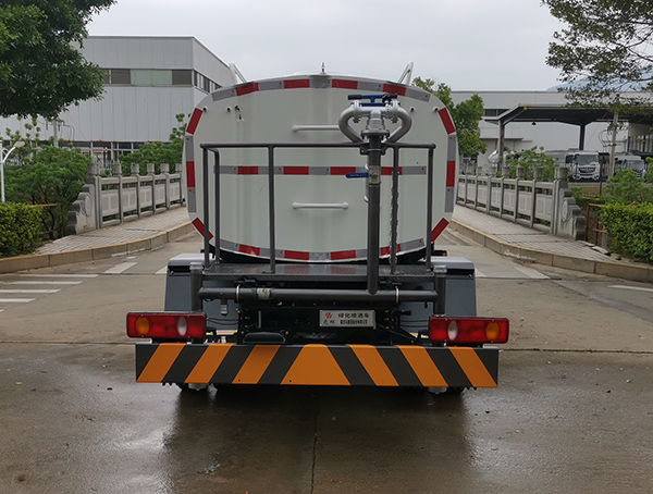 龍環(huán)牌FLM5076GPSDT6LH綠化噴灑車公告圖片