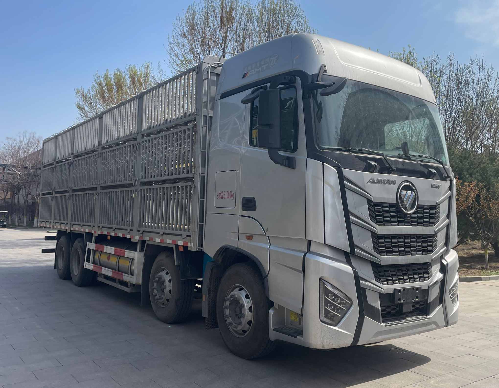 歐曼牌BJ5319CCQL6GRL-01畜禽運(yùn)輸車公告圖片