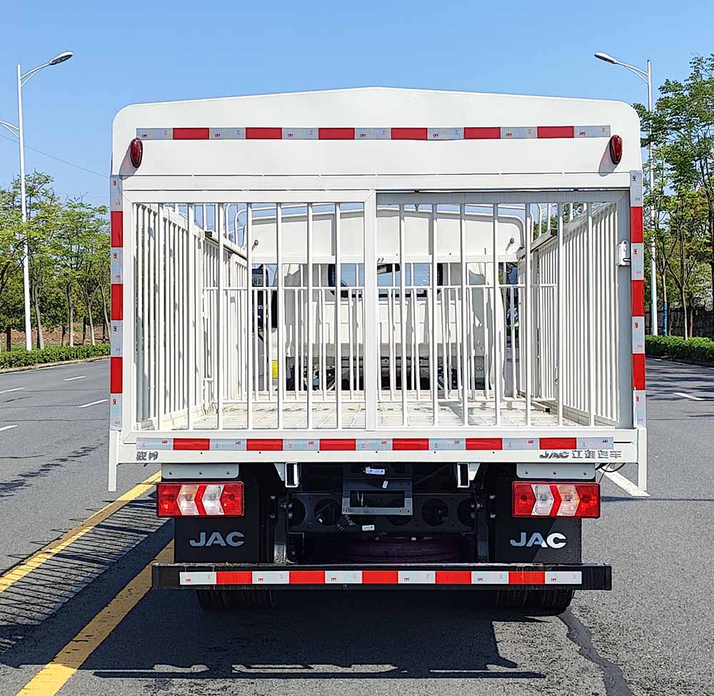 江淮牌HFC5042CCQEV10純電動(dòng)畜禽運(yùn)輸車公告圖片