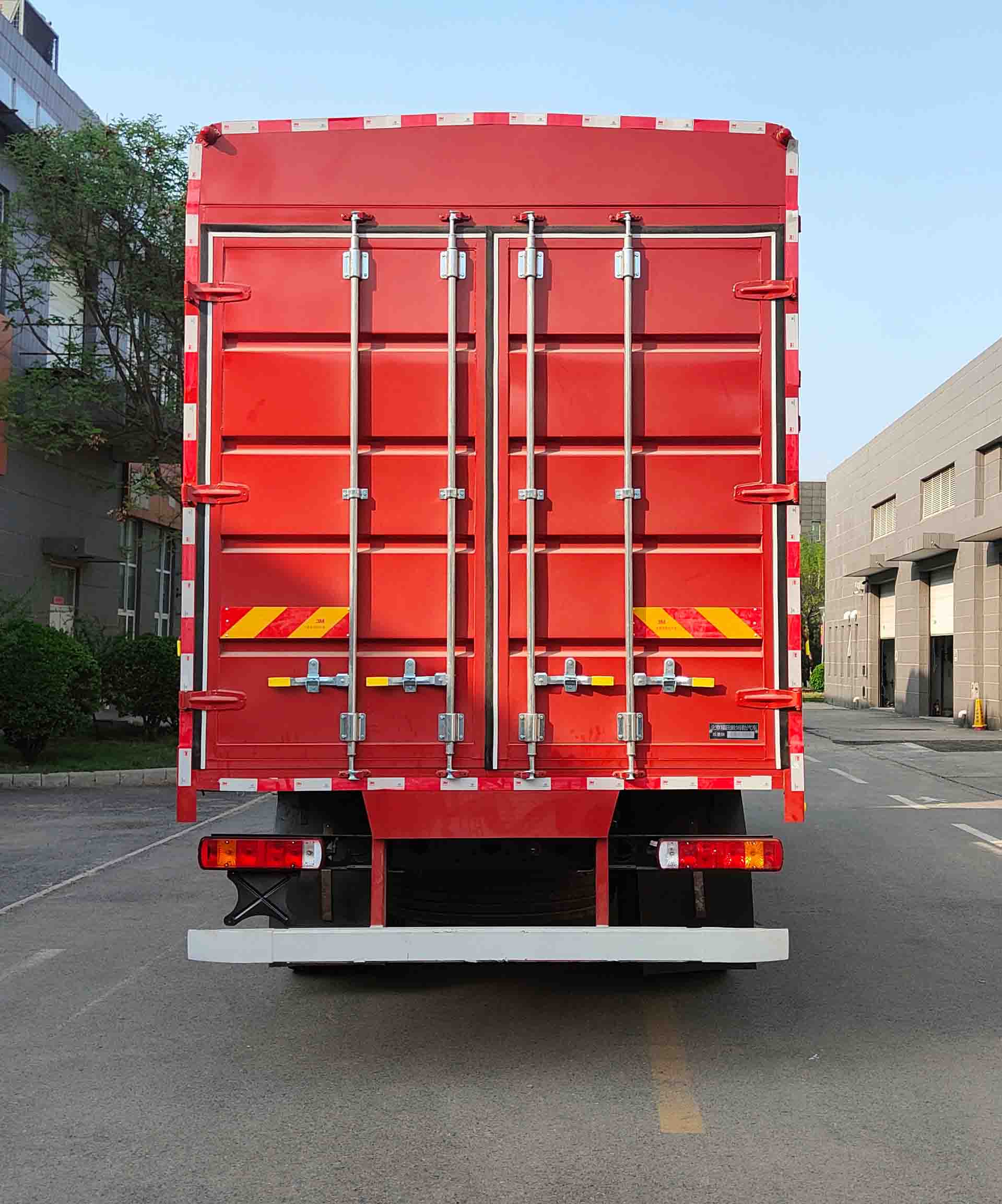 歐曼牌BJ5189CCYY6ANL-06倉(cāng)柵式運(yùn)輸車(chē)公告圖片